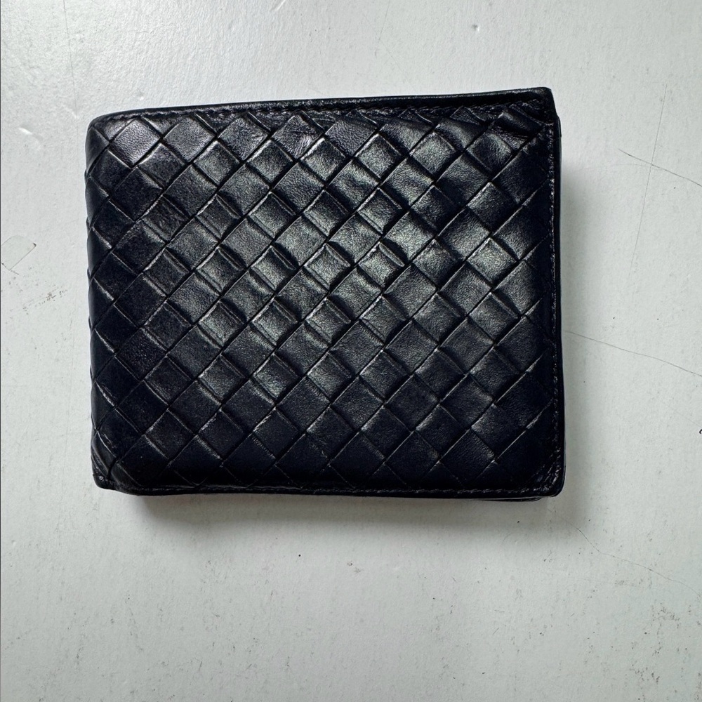 Bottega Veneta Navy Intercciato Navy Leather Bifold Wallet w/COA